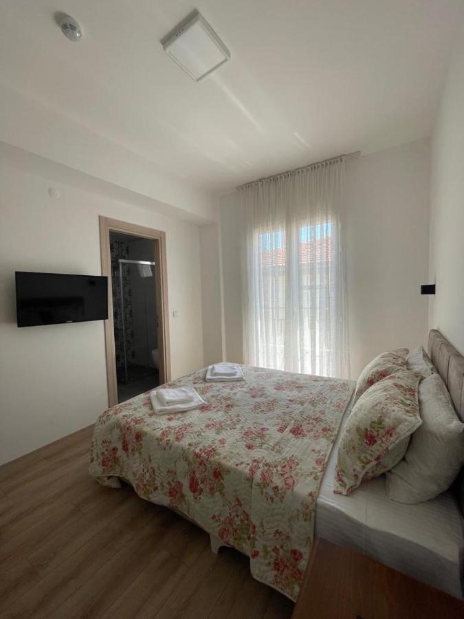 Adil Pansiyon Cesme Bagian luar foto