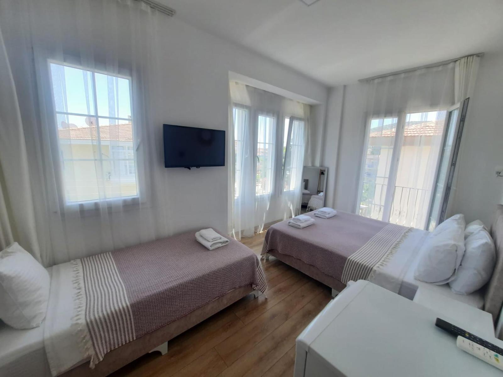 Adil Pansiyon Cesme Bagian luar foto