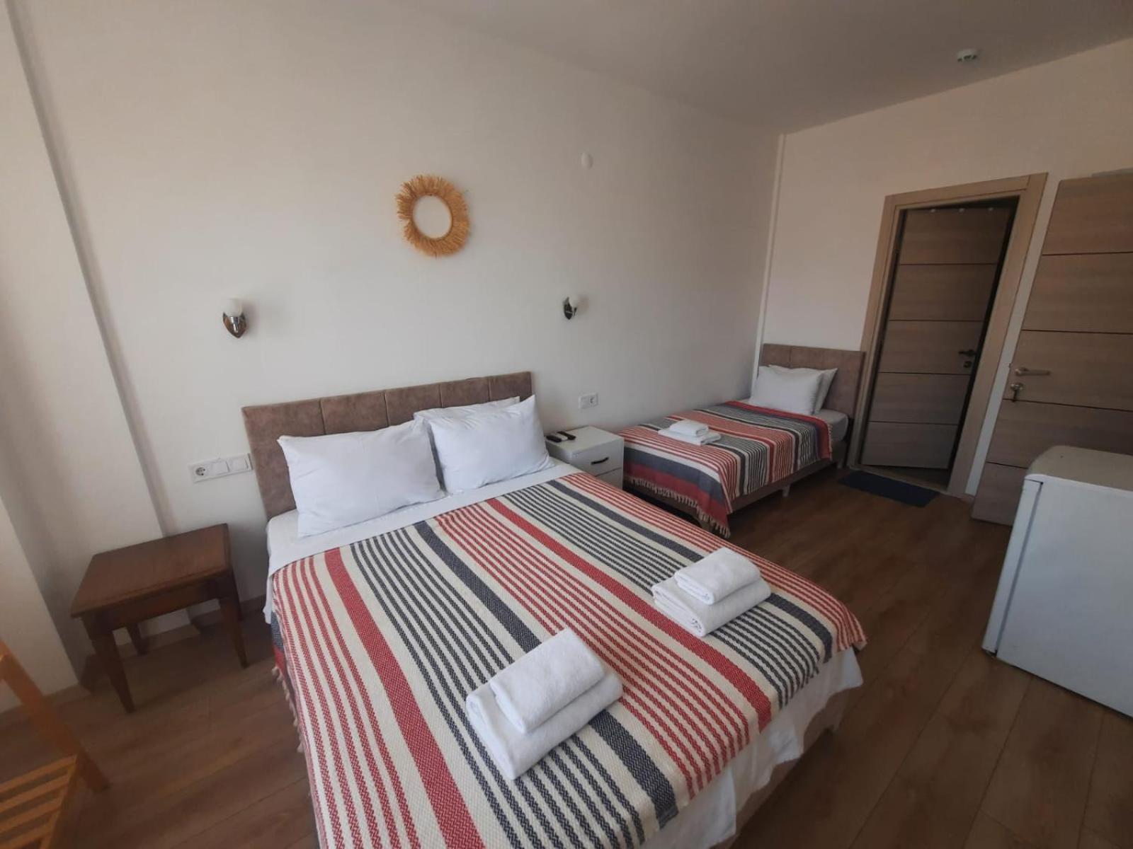 Adil Pansiyon Cesme Bagian luar foto