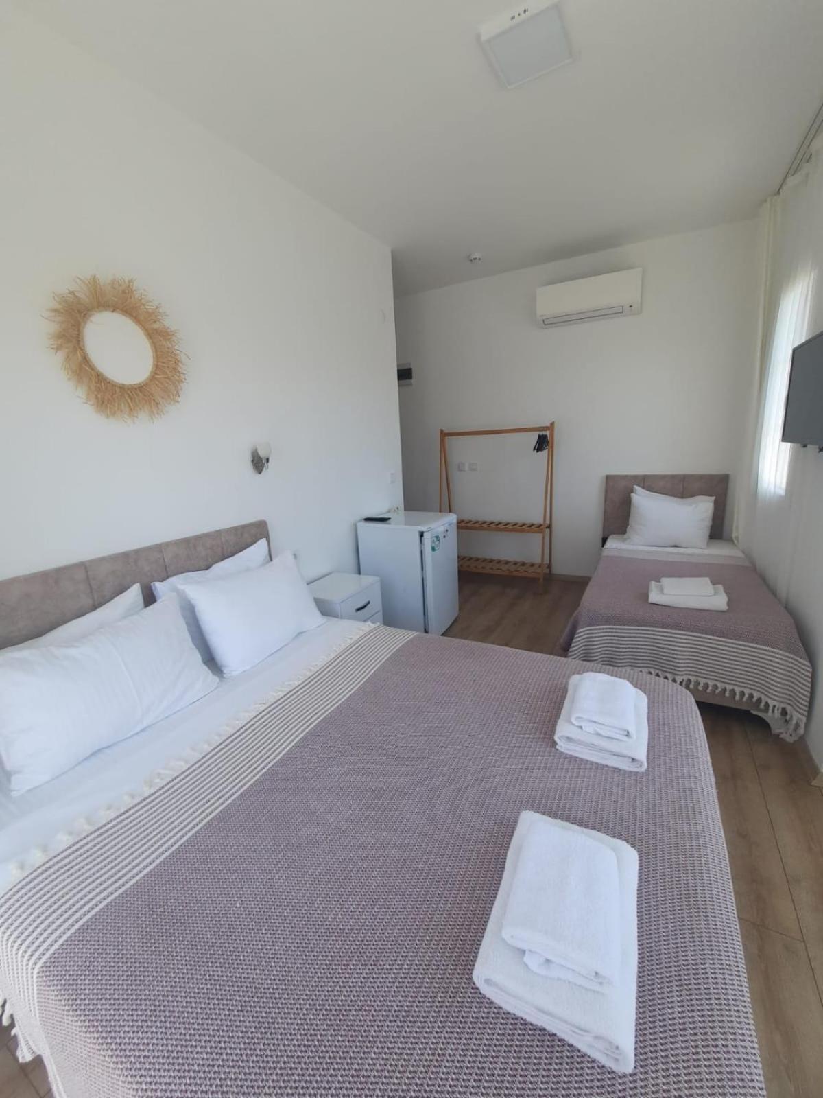 Adil Pansiyon Cesme Bagian luar foto
